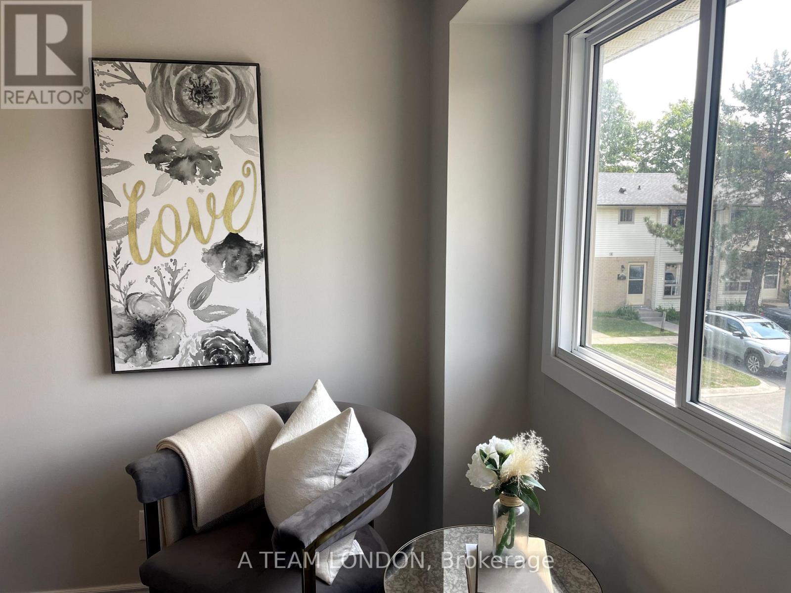 44 - 355 Sandringham Crescent, London South, Ontario N6C 5K3 - Photo 17 - X12434190