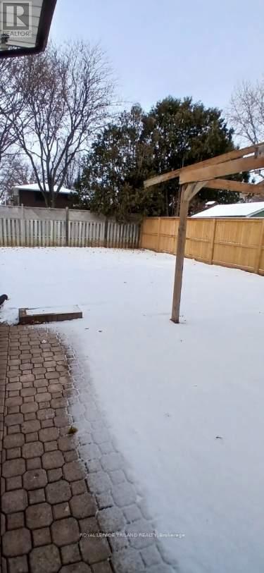 358 Helen Drive, Strathroy-Caradoc, Ontario  N7G 3M4 - Photo 46 - X12565522