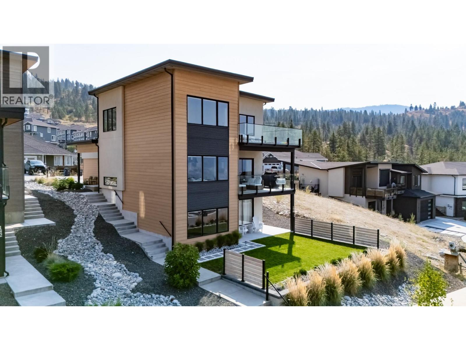 174 FAWN Court Penticton Photo 2 174 FAWN Court Penticton Photo 2