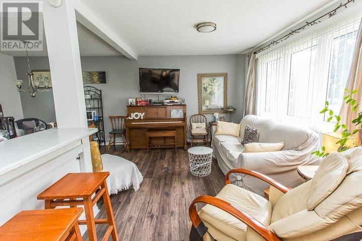 1750 Queen St E, Sault Ste. Marie, Ontario  P6A 2H1 - Photo 4 - SM252356