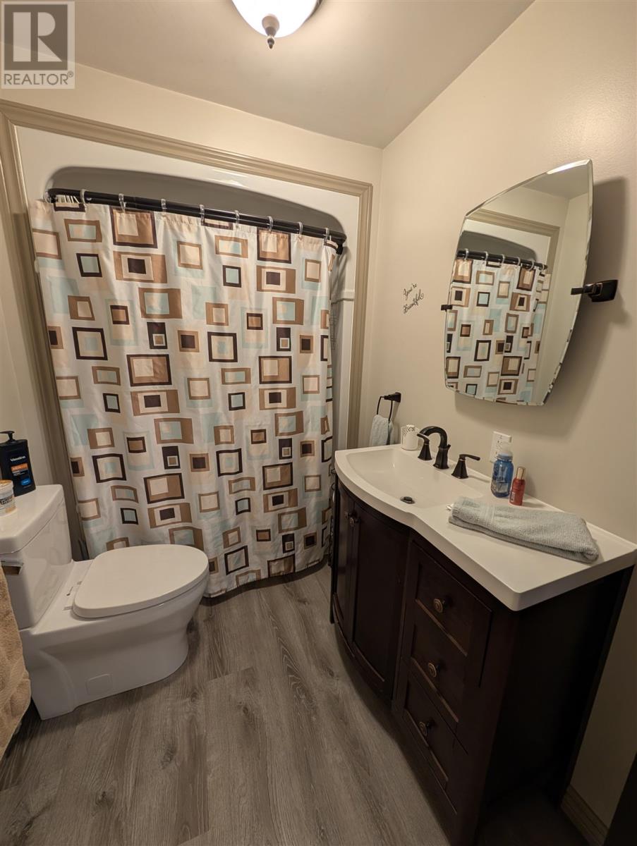 59 Winston Rd, Wawa, Ontario P0S 1K0 - Photo 11 - SM252432