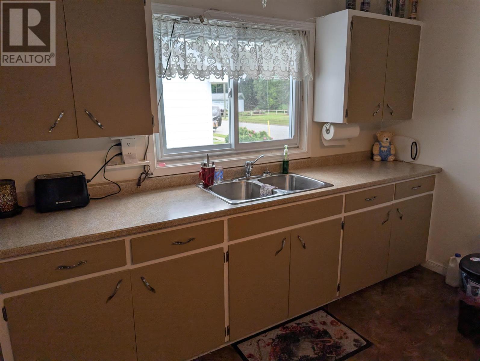 59 Winston Rd, Wawa, Ontario P0S 1K0 - Photo 31 - SM252432