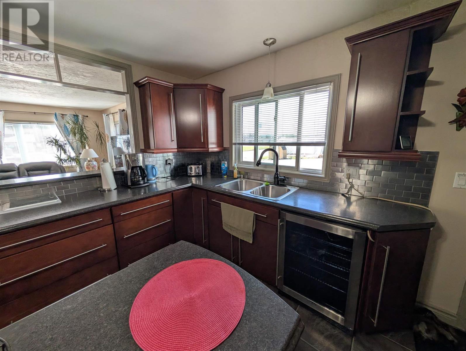 59 Winston Rd, Wawa, Ontario P0S 1K0 - Photo 7 - SM252432