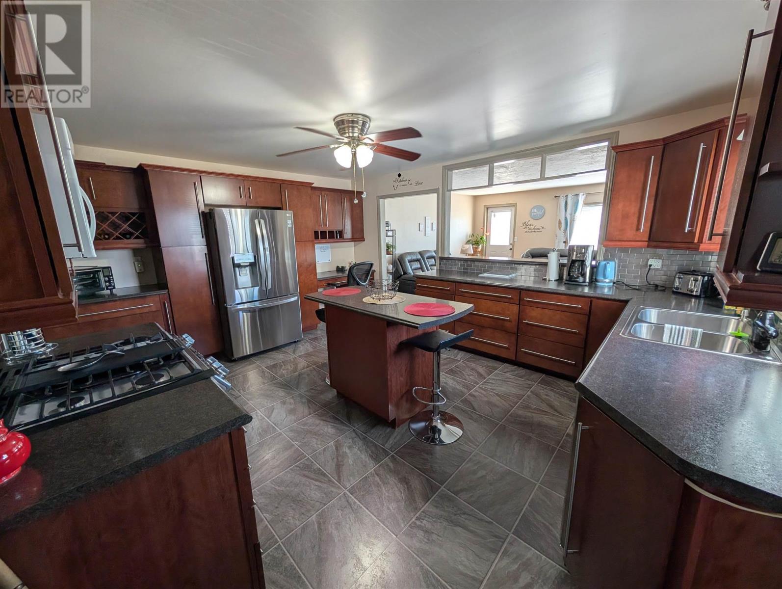 59 Winston Rd, Wawa, Ontario P0S 1K0 - Photo 6 - SM252432