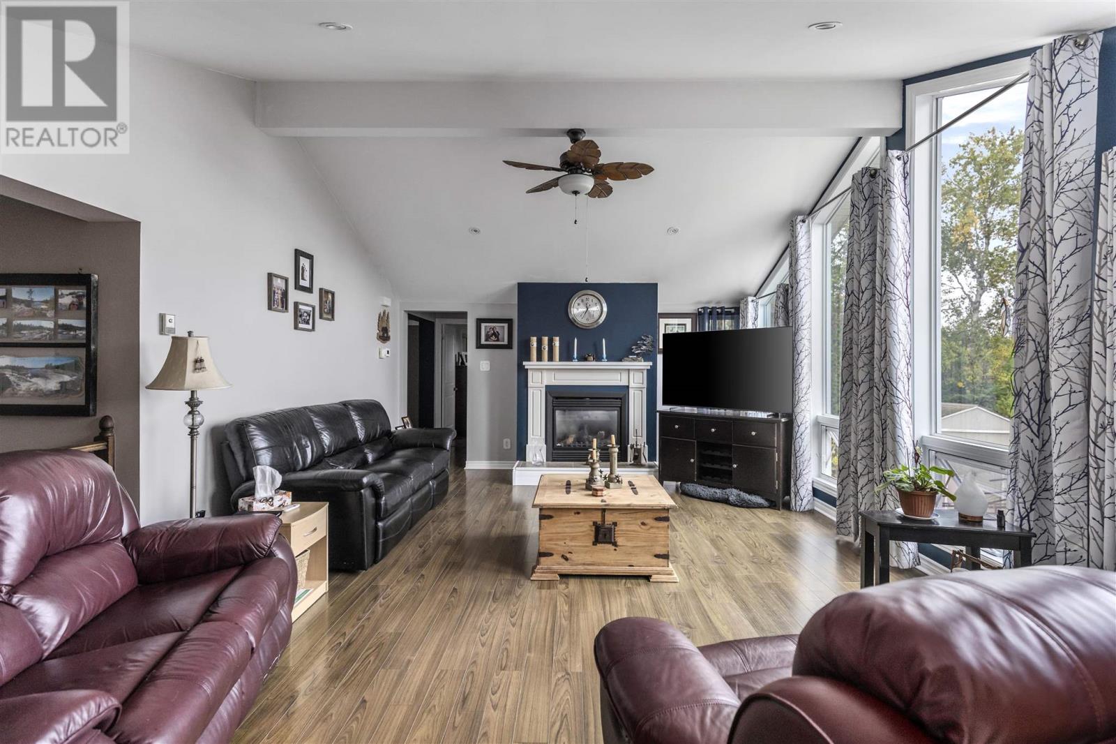 48 Lighthouse Point Dr, Thessalon, Ontario  P0R 1L0 - Photo 6 - SM253382