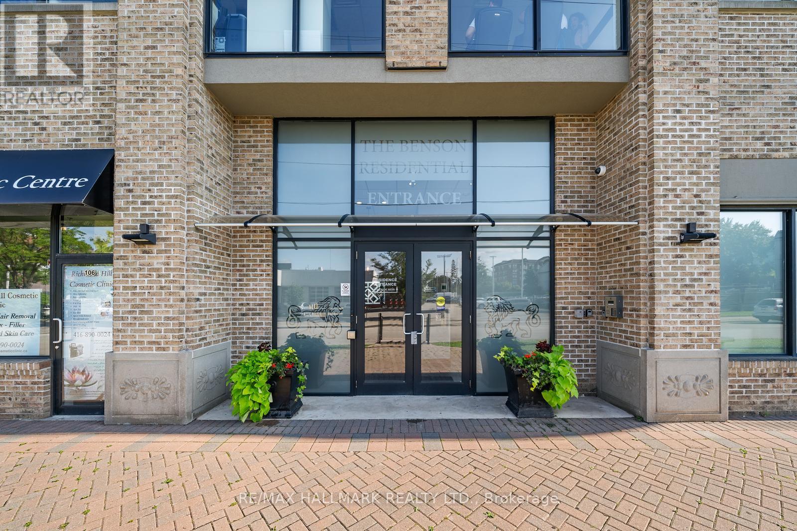 403 - 10376 Yonge Street, Richmond Hill (Mill Pond), Ontario  L4C 3B8 - Photo 6 - N12590102
