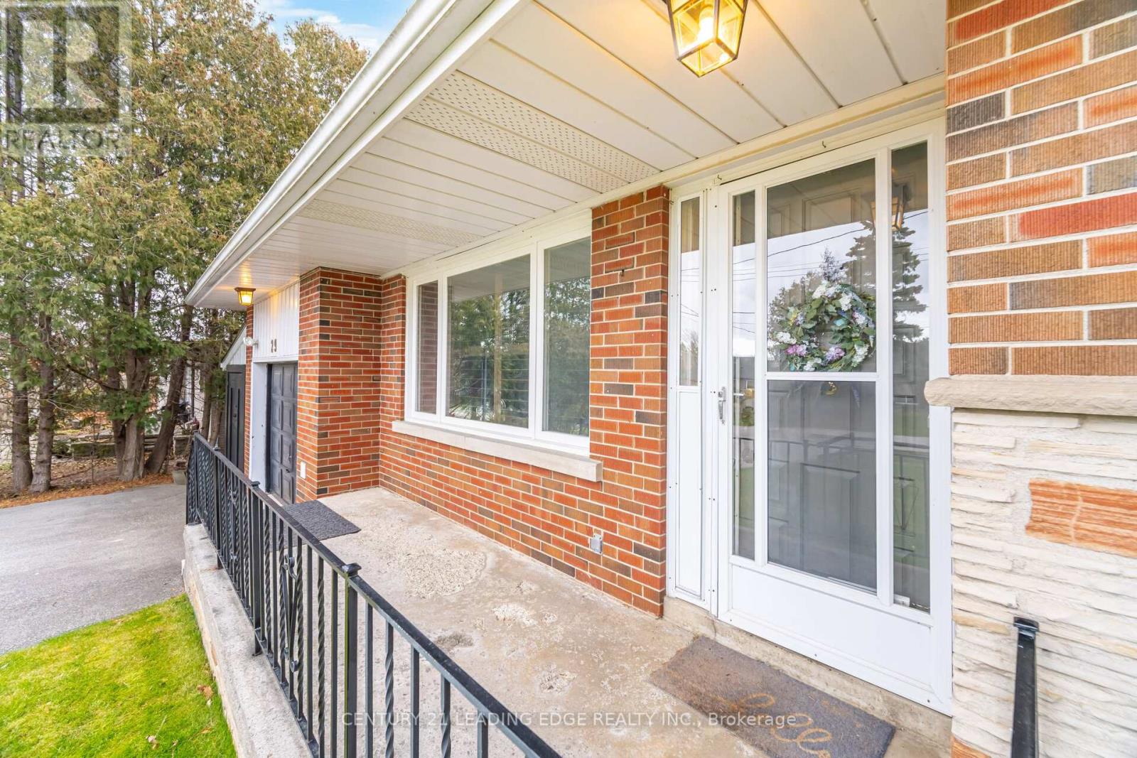 29 Joyce Boulevard, Whitchurch-Stouffville, Ontario  L4A 4N4 - Photo 12 - N12590112