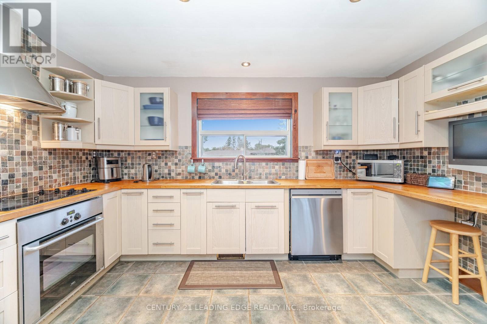 29 Joyce Boulevard, Whitchurch-Stouffville, Ontario  L4A 4N4 - Photo 18 - N12590112