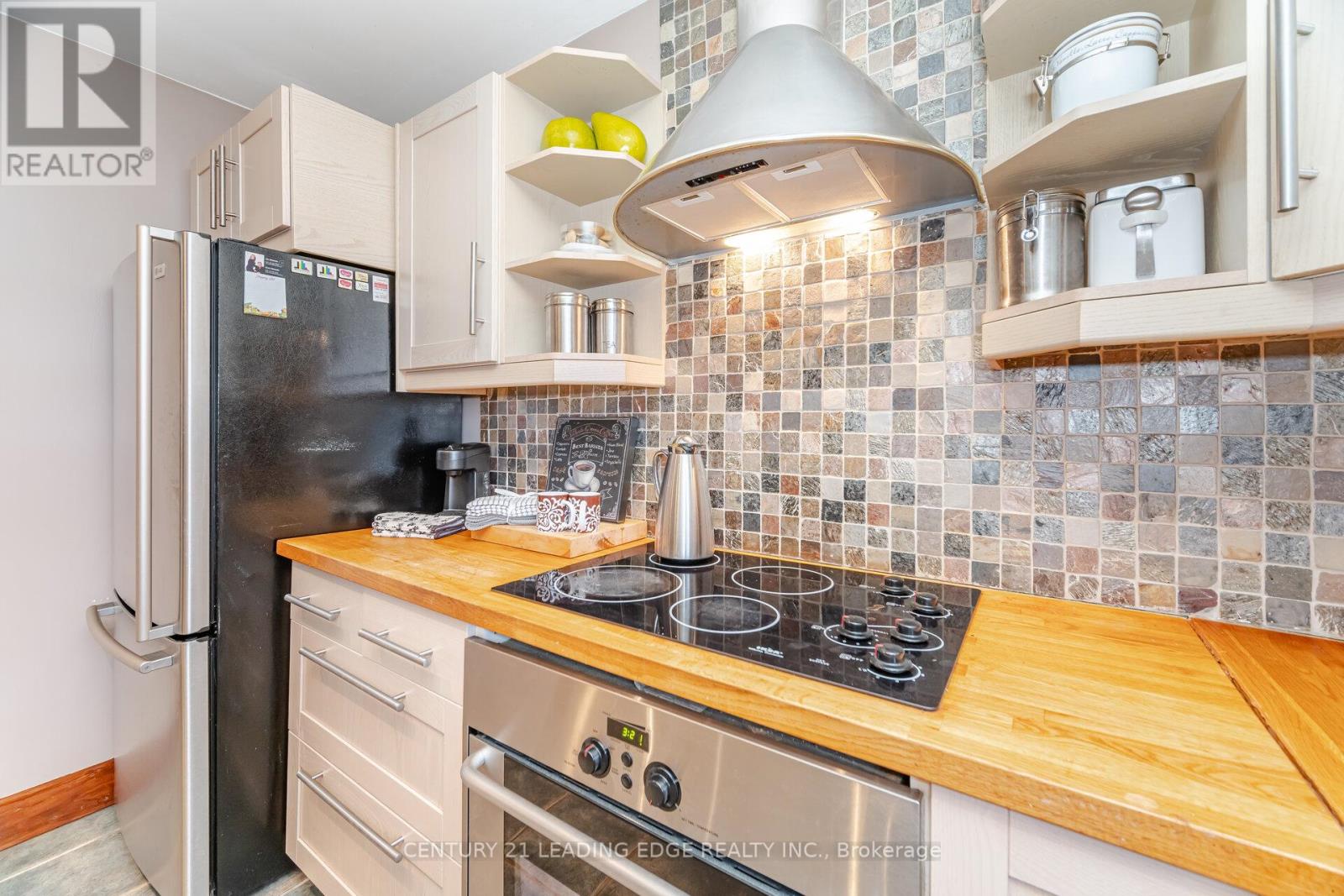 29 Joyce Boulevard, Whitchurch-Stouffville, Ontario  L4A 4N4 - Photo 19 - N12590112