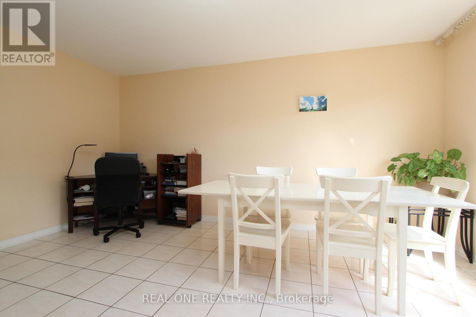 51 Forest Run Boulevard, Vaughan, Ontario  L4K 5J7 - Photo 11 - N12590124