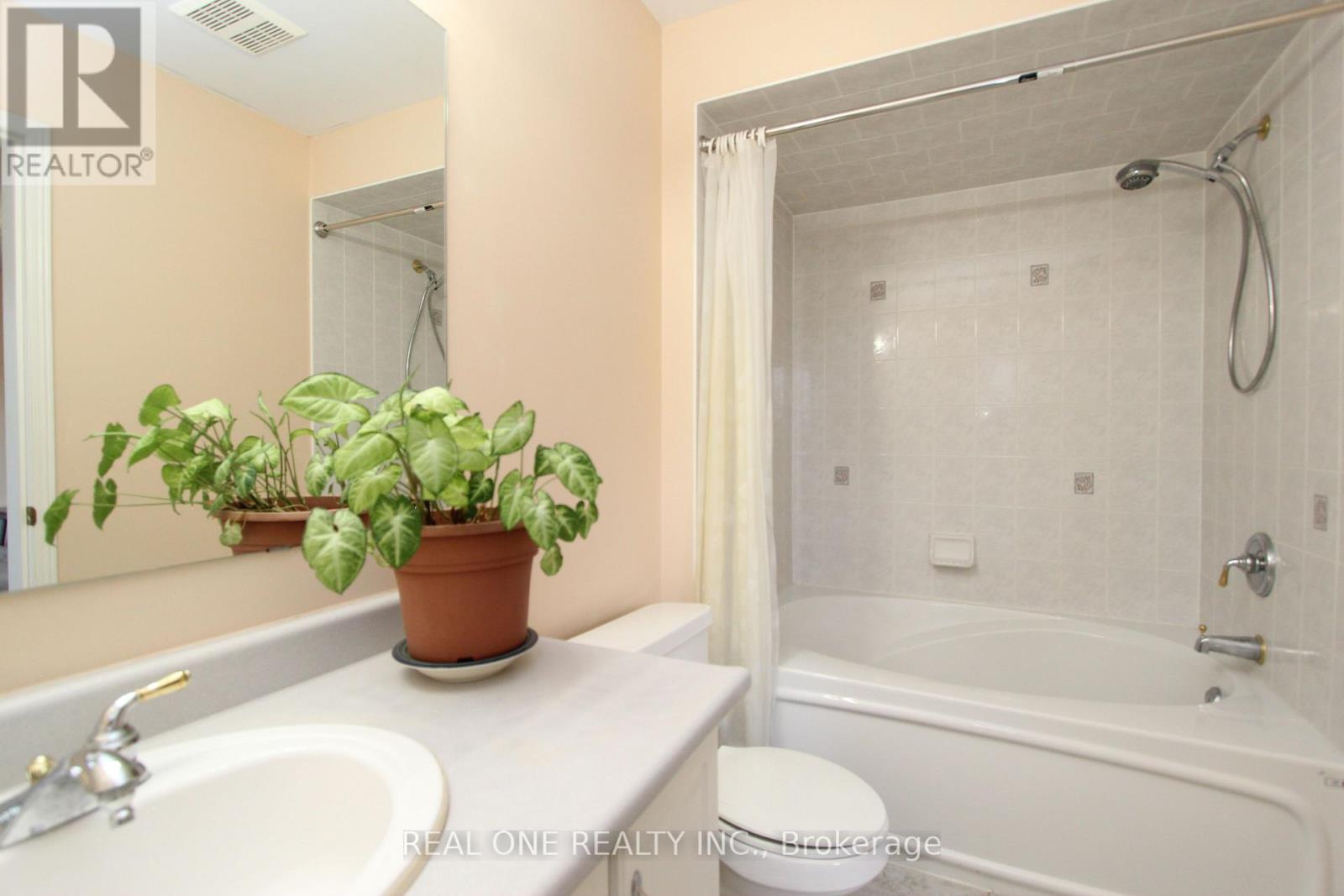 51 Forest Run Boulevard, Vaughan, Ontario  L4K 5J7 - Photo 15 - N12590124