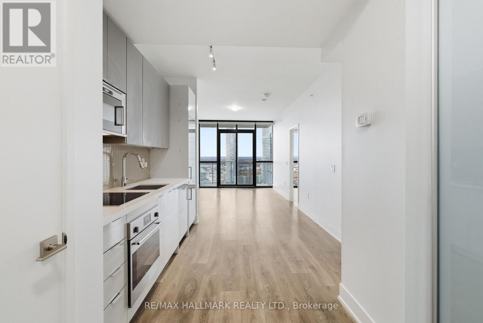 2406 - 2916 Highway 7 Road W, Vaughan (Concord), Ontario  L4K 0K6 - Photo 5 - N12590128