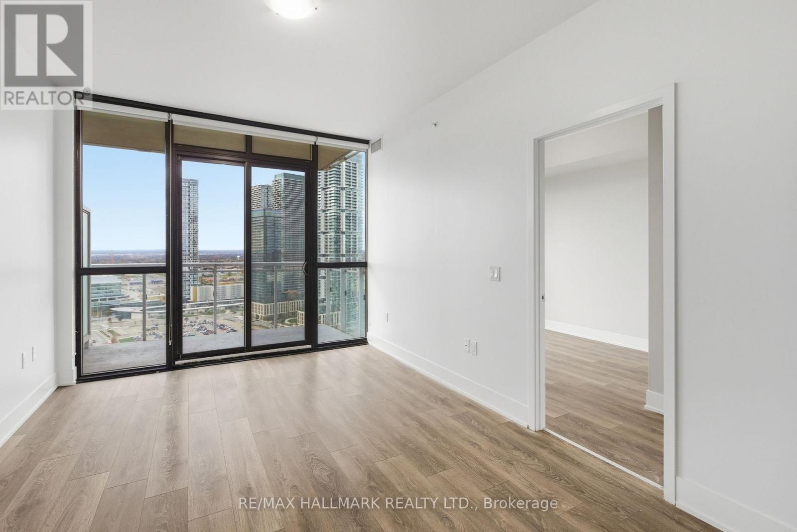 2406 - 2916 Highway 7 Road W, Vaughan (Concord), Ontario  L4K 0K6 - Photo 9 - N12590128