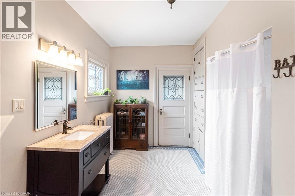 225 Broad Street E, Dunnville, Ontario  N1A 1G1 - Photo 42 - 40742566