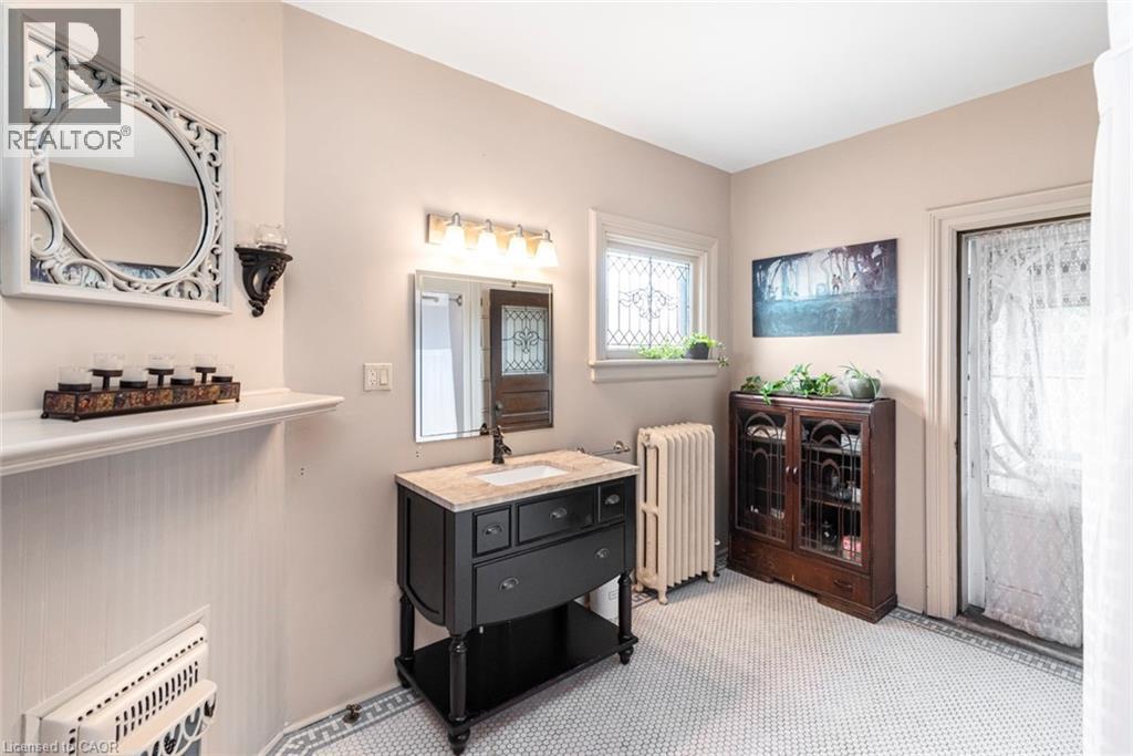 225 Broad Street E, Dunnville, Ontario  N1A 1G1 - Photo 45 - 40742566