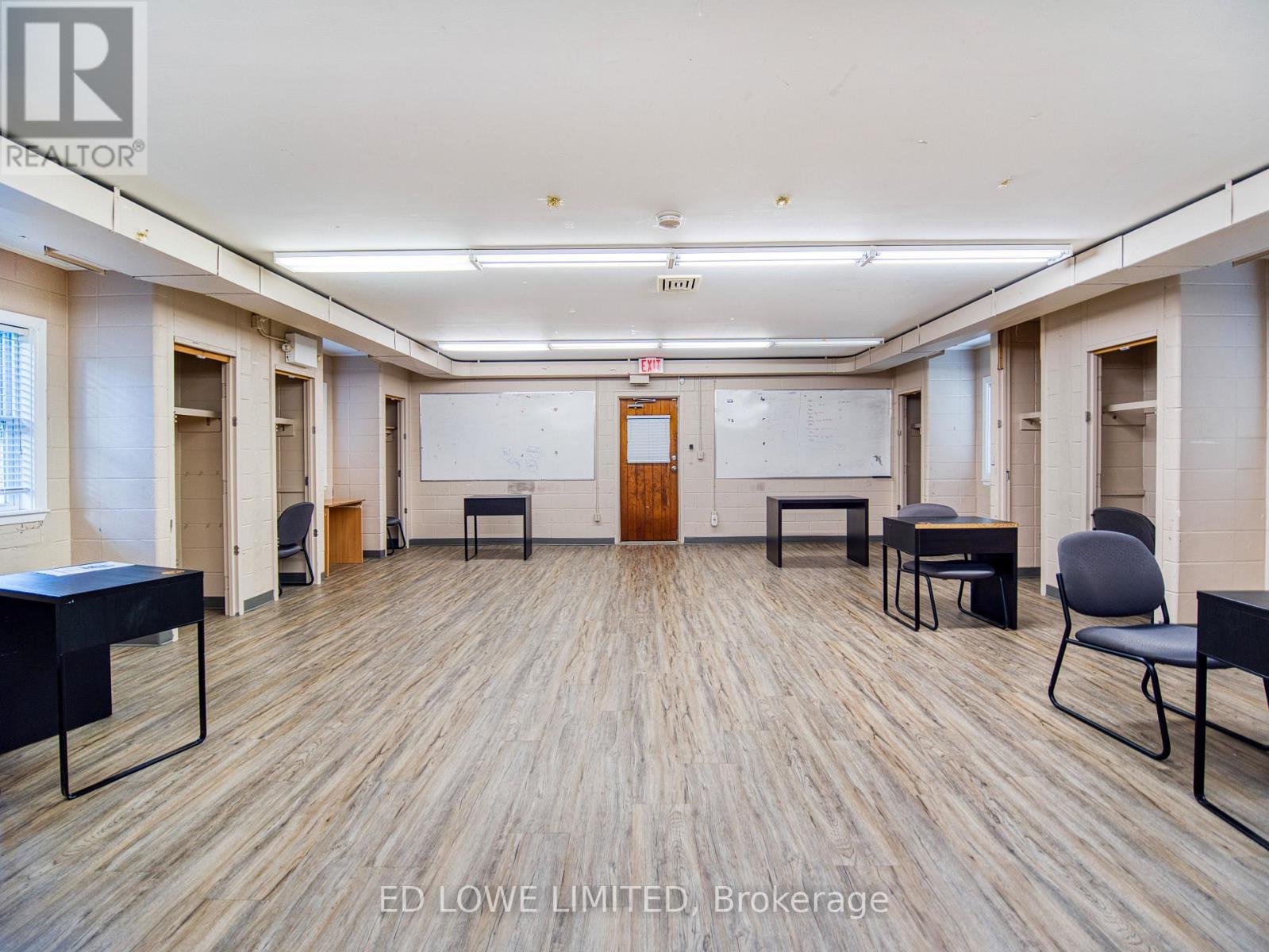 3761 Horseshoe Valley Road W, Springwater, Ontario L9X 1E8 - Photo 27 - S12590110