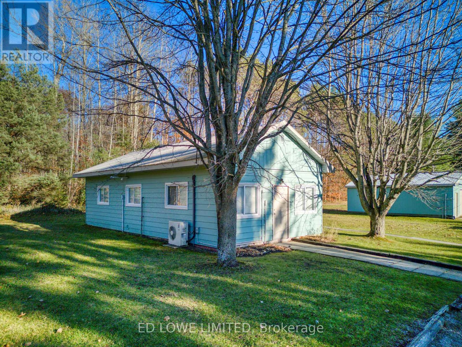 3761 Horseshoe Valley Road W, Springwater, Ontario L9X 1E8 - Photo 13 - S12590114