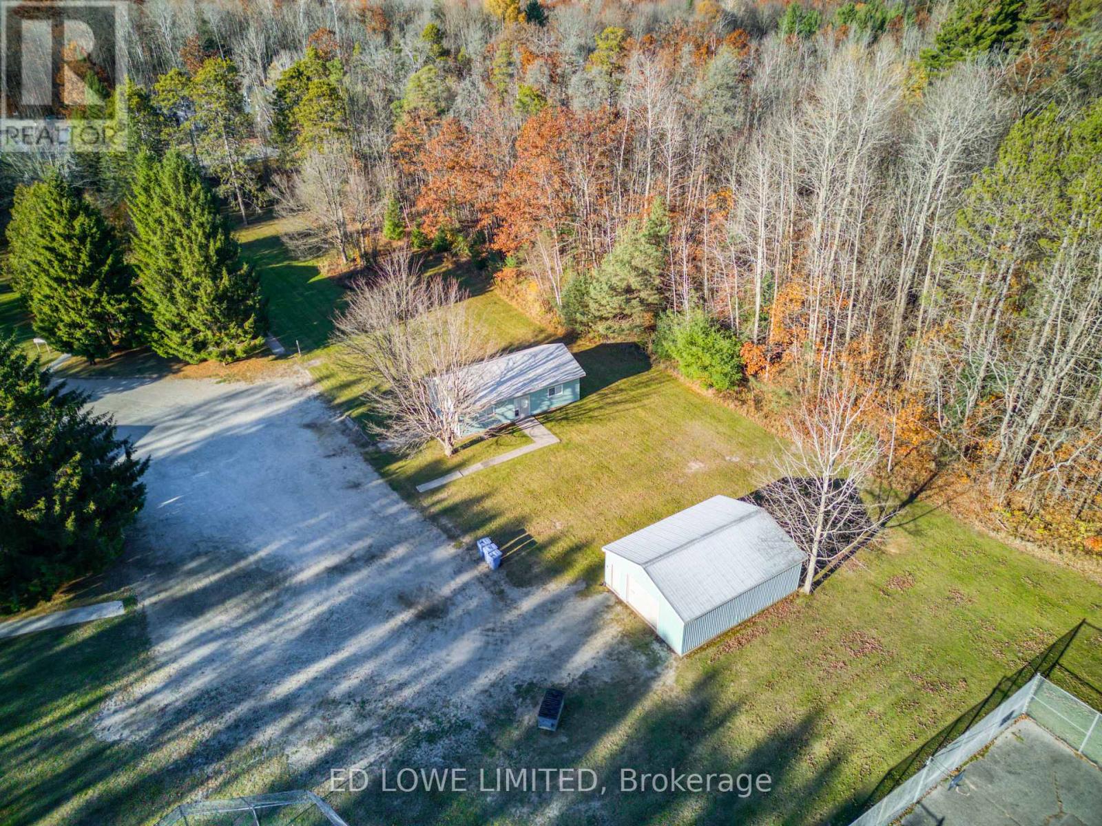 3761 Horseshoe Valley Road W, Springwater, Ontario L9X 1E8 - Photo 21 - S12590114