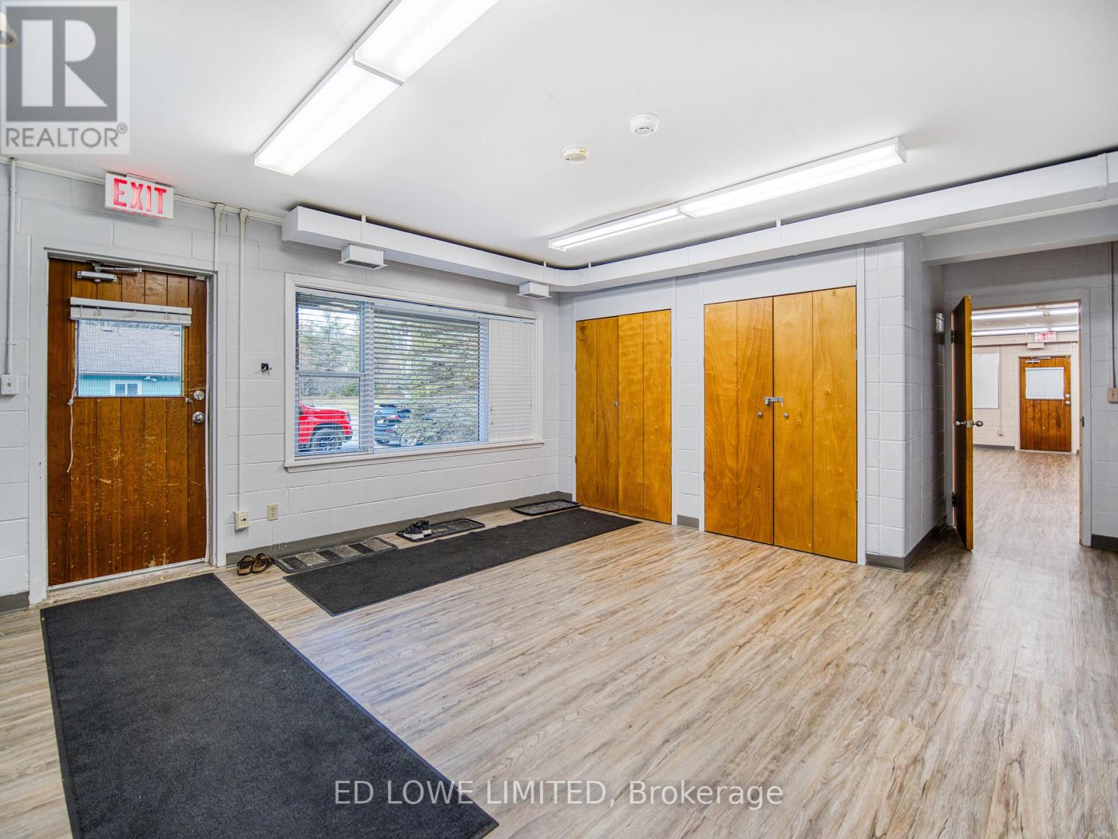 3761 Horseshoe Valley Road W, Springwater, Ontario L9X 1E8 - Photo 24 - S12590114