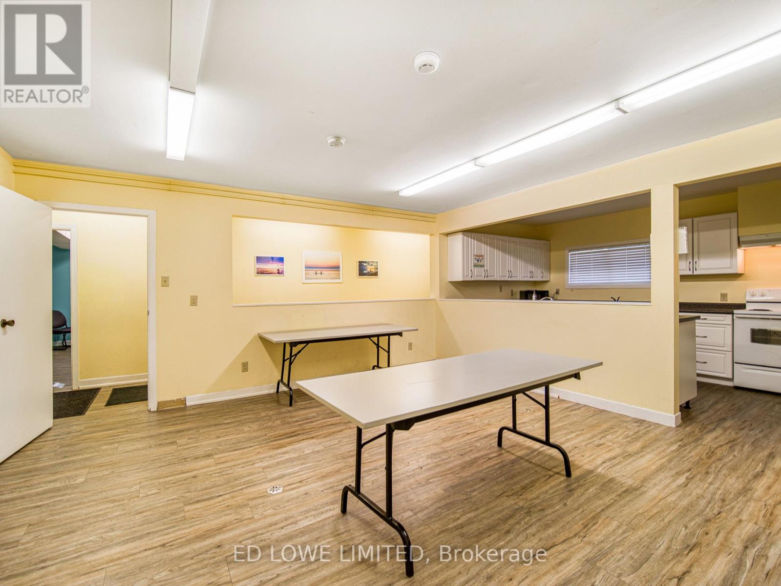 3761 Horseshoe Valley Road W, Springwater, Ontario L9X 1E8 - Photo 38 - S12590114