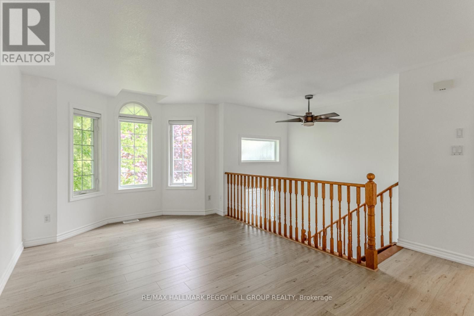 Upper - 32 54th Street S, Wasaga Beach, Ontario  L9Z 1W9 - Photo 4 - S12590118