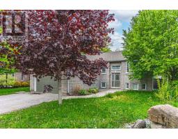 UPPER - 32 54TH STREET S, Wasaga Beach, Ontario