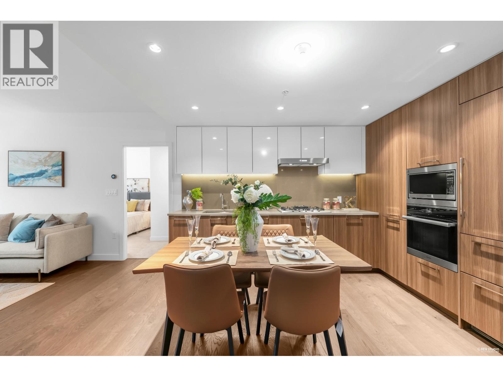 605 8160 Mcmyn Way, Richmond, British Columbia  V6X 0V2 - Photo 3 - R3060123