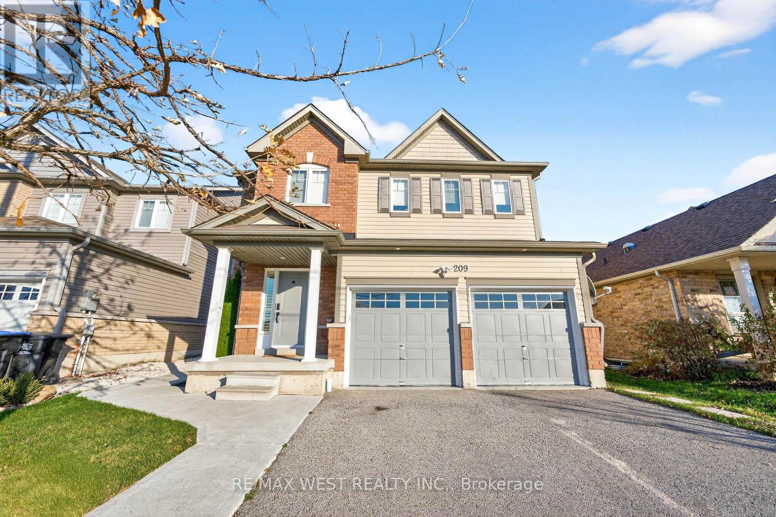 209 King Street South Street S, New Tecumseth, Ontario L9R 0A7 - Photo 3 - N12563522