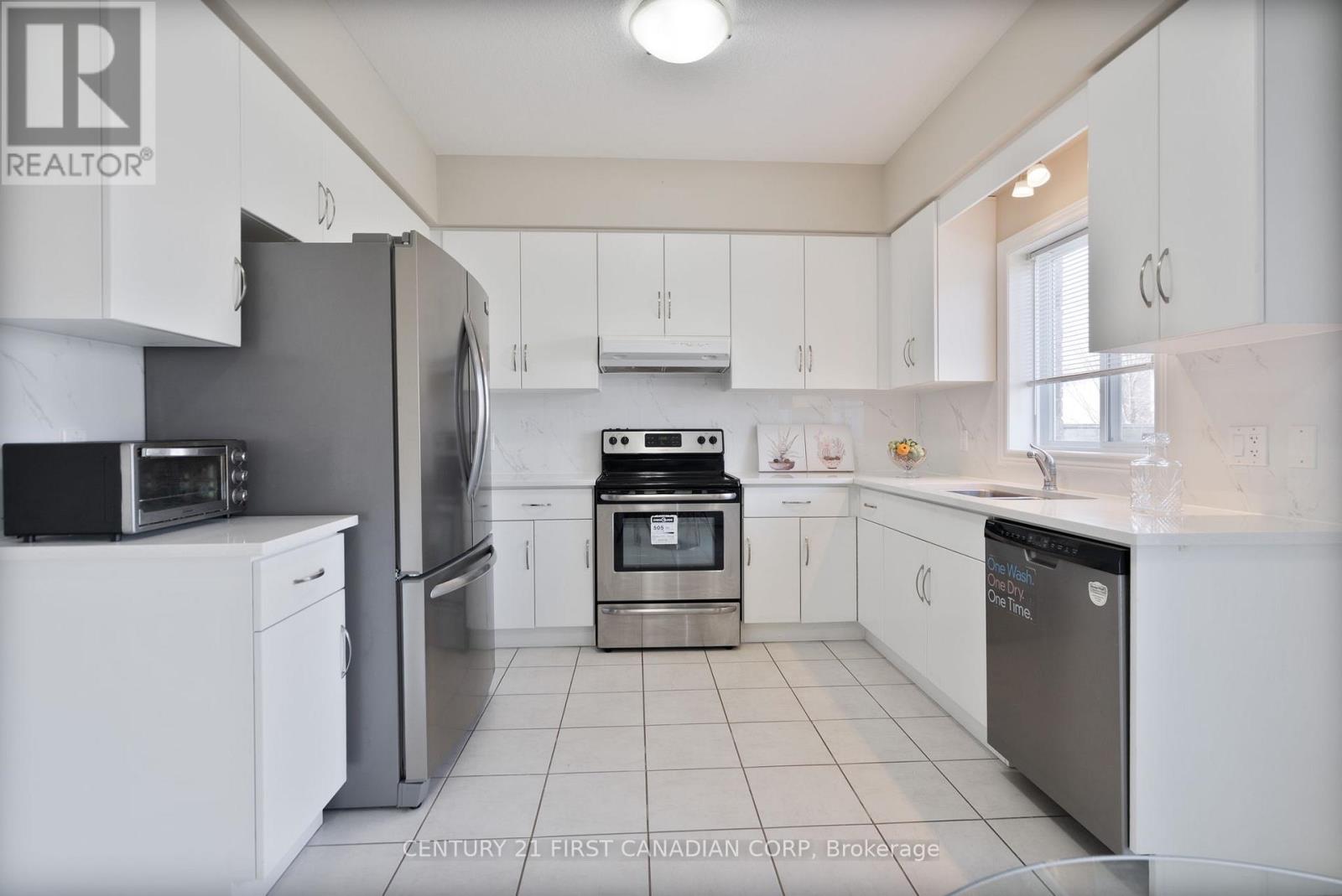 494 Blackacres Boulevard, London North (North E), Ontario  N6G 0J6 - Photo 11 - X12590332