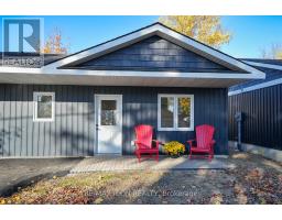 2 - 220 ARDROSS STREET E