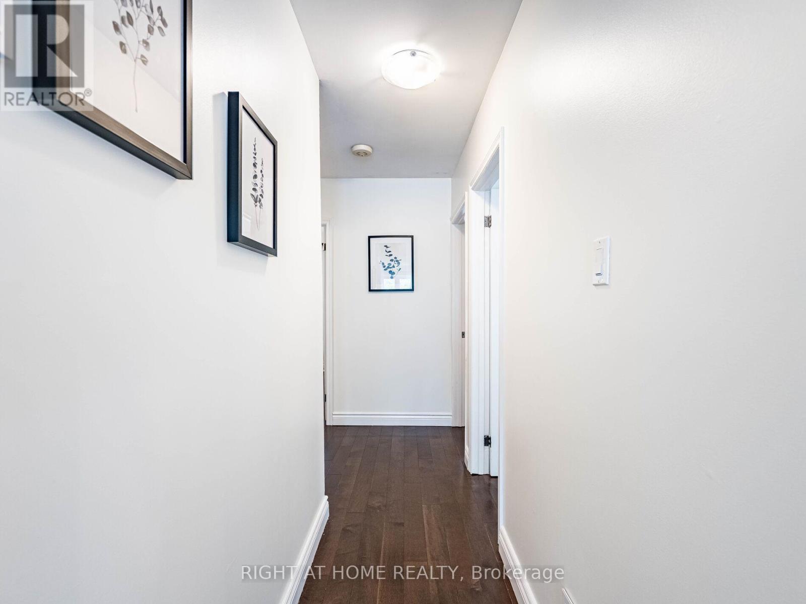 118 Bonham Boulevard, Mississauga, Ontario  L5M 1C7 - Photo 19 - W12445085