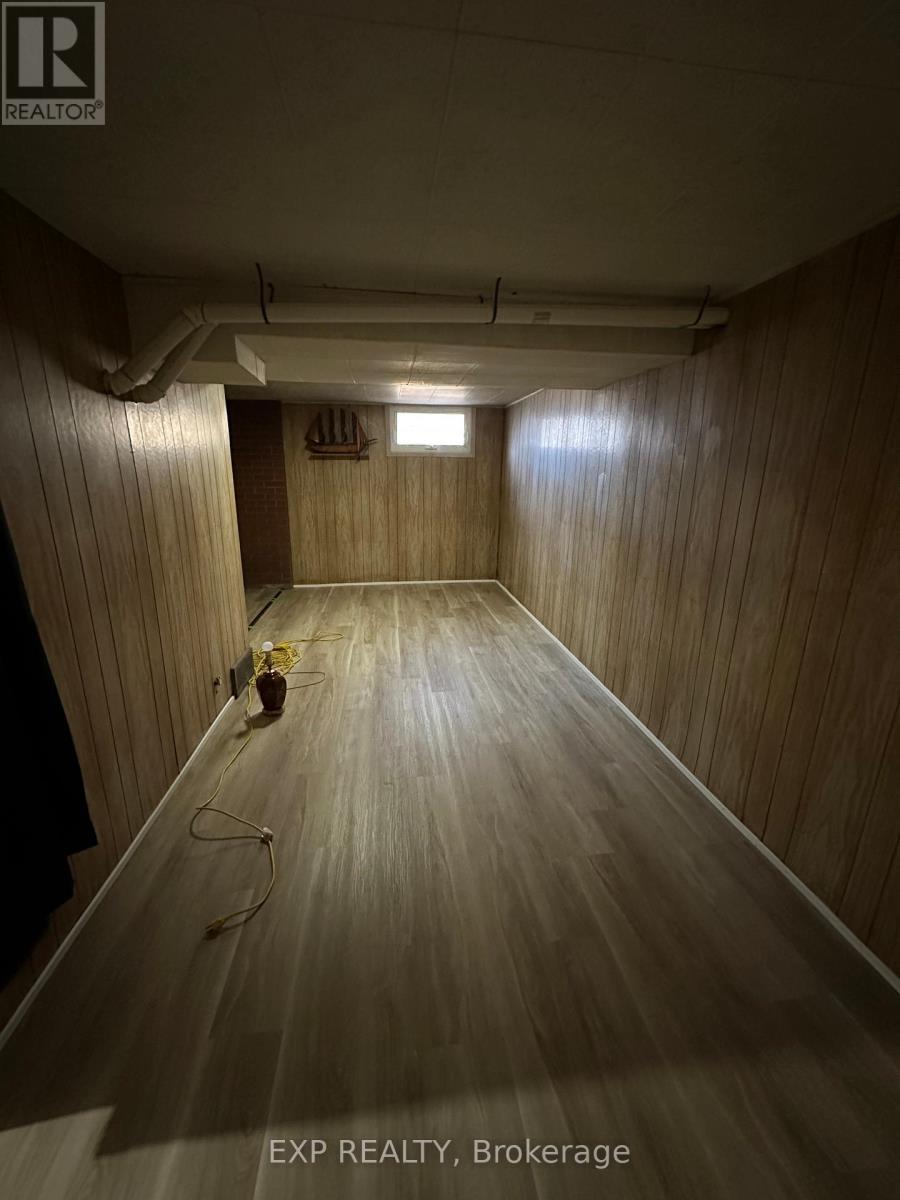 954 Fisher Avenue, Ottawa, Ontario  K1Z 6P4 - Photo 13 - X12590424