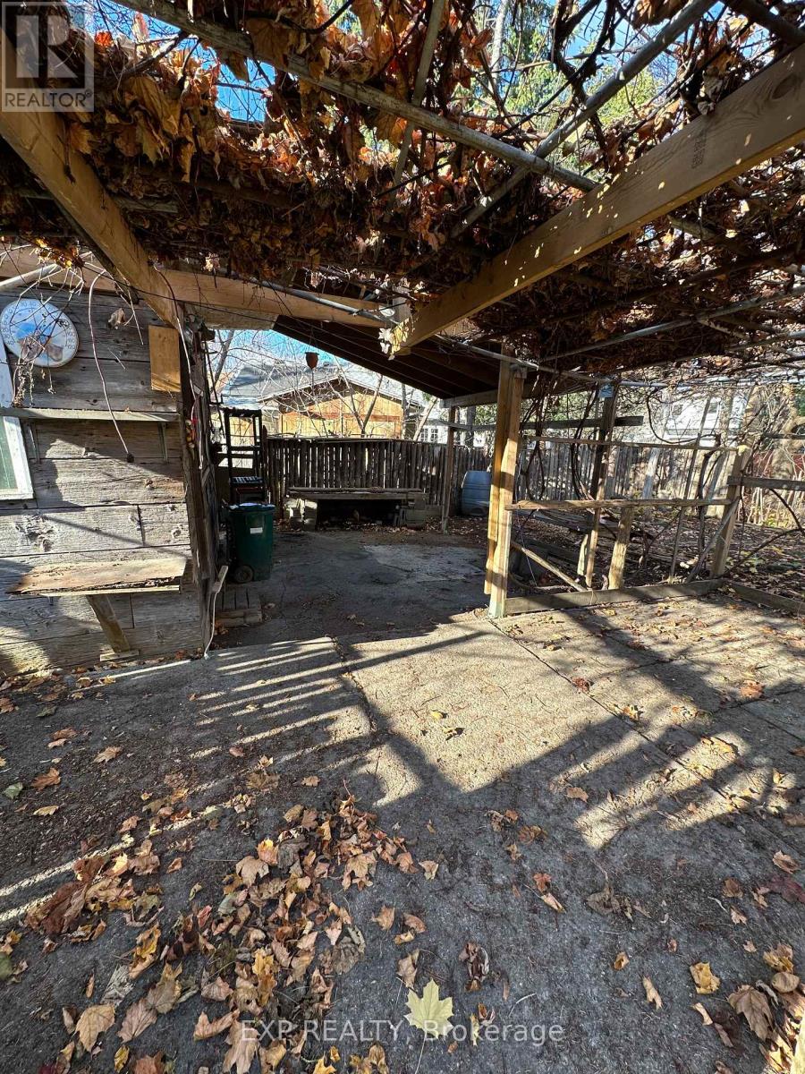 954 Fisher Avenue, Ottawa, Ontario  K1Z 6P4 - Photo 15 - X12590424