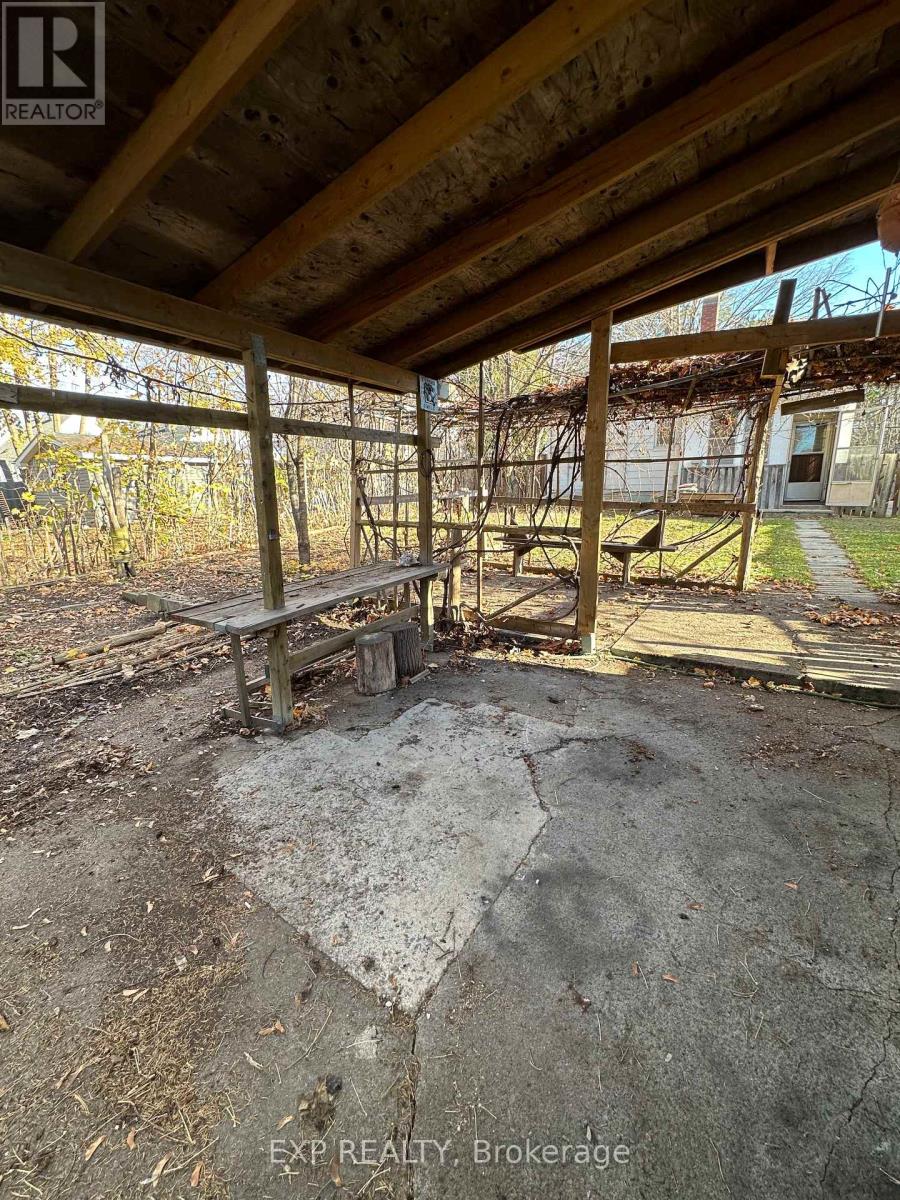 954 Fisher Avenue, Ottawa, Ontario  K1Z 6P4 - Photo 16 - X12590424