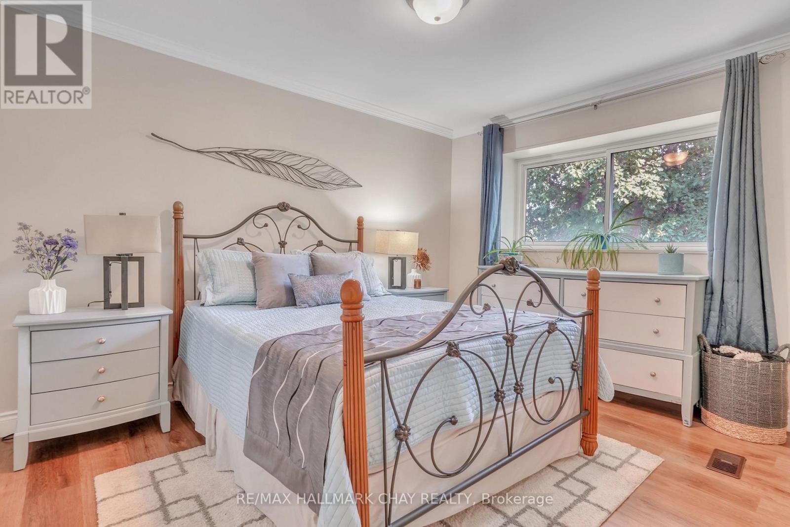 15 Viel Street, Penetanguishene, Ontario  L9M 1H8 - Photo 16 - S12366172