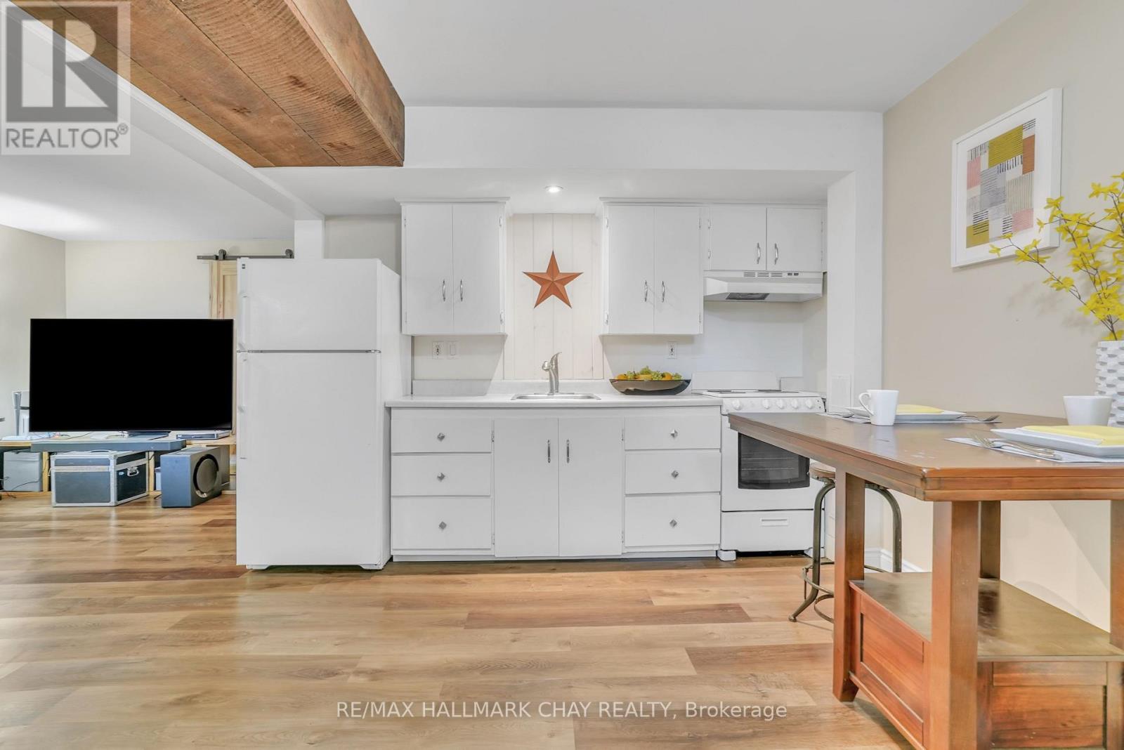 15 Viel Street, Penetanguishene, Ontario  L9M 1H8 - Photo 30 - S12366172