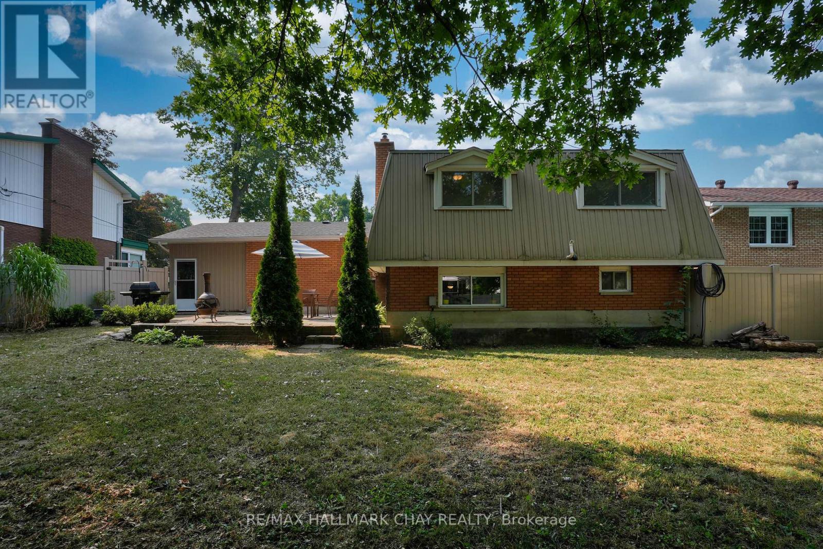 15 Viel Street, Penetanguishene, Ontario  L9M 1H8 - Photo 35 - S12366172