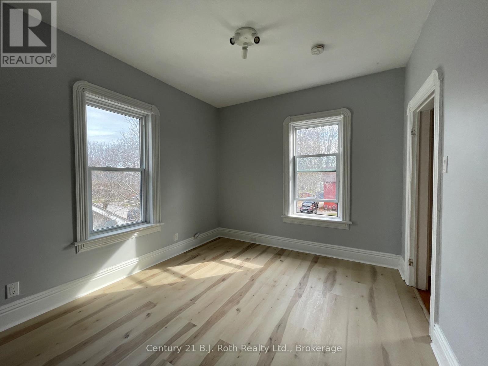 442 Midland Avenue, Midland, Ontario L4R 3L3 - Photo 12 - S12384249