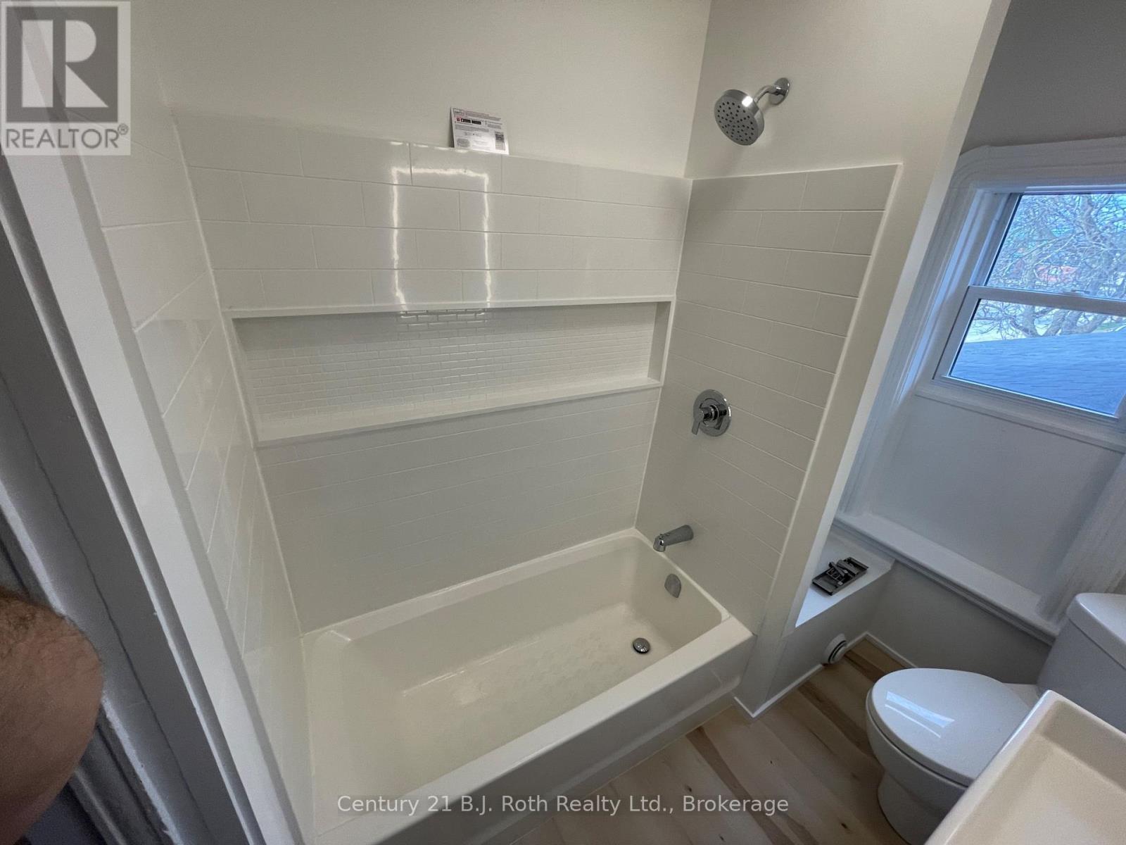 442 Midland Avenue, Midland, Ontario L4R 3L3 - Photo 14 - S12384249