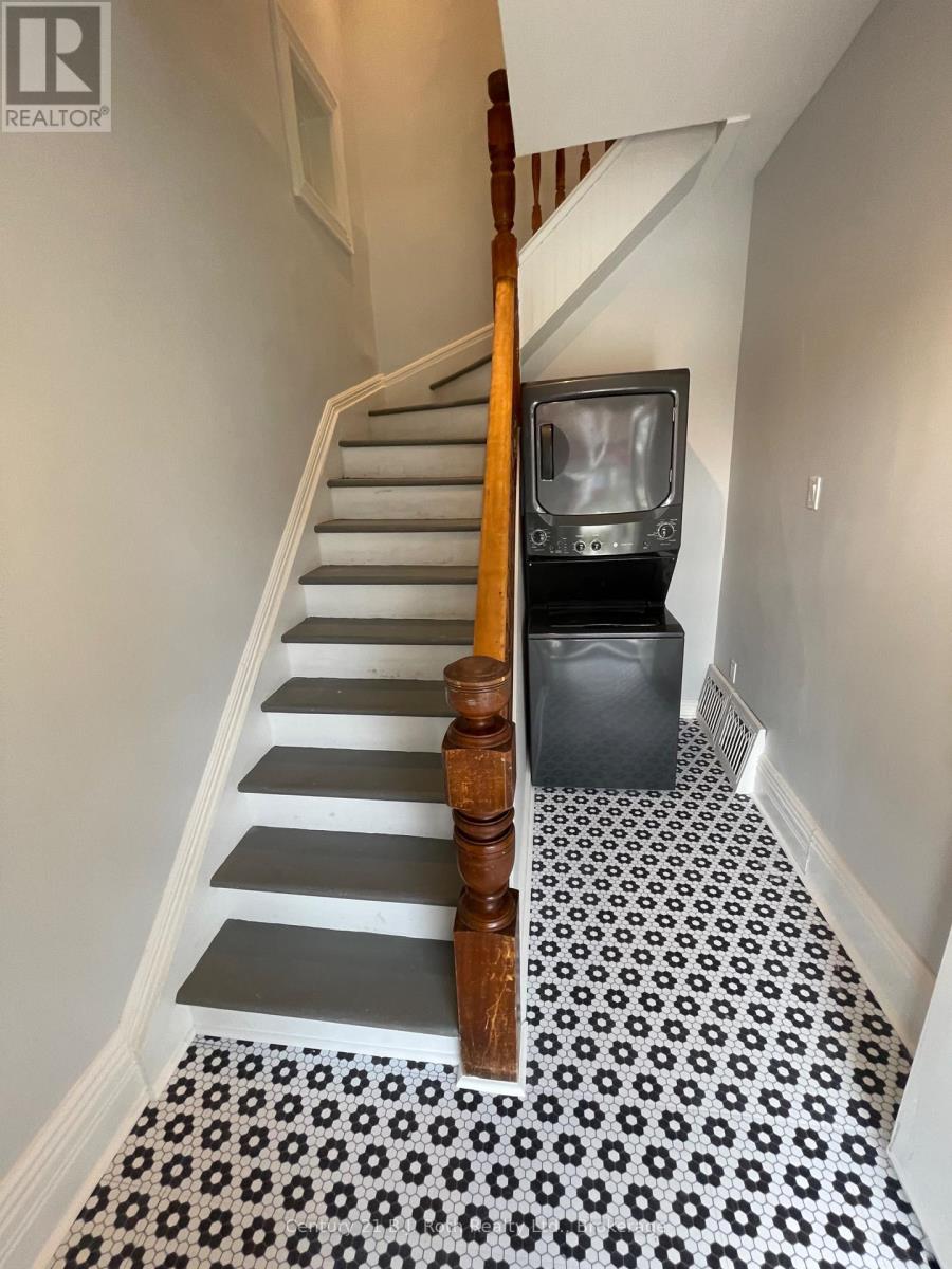 442 Midland Avenue, Midland, Ontario L4R 3L3 - Photo 3 - S12384249