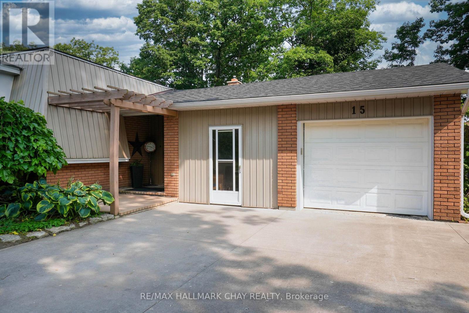 15 Viel Street, Penetanguishene, Ontario  L9M 1H8 - Photo 41 - S12366172