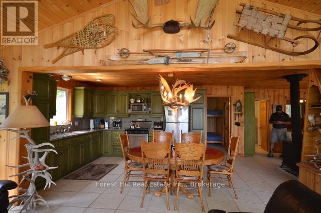 10365 Rabbit, Temagami, Ontario  P0H 2H0 - Photo 33 - X12265696