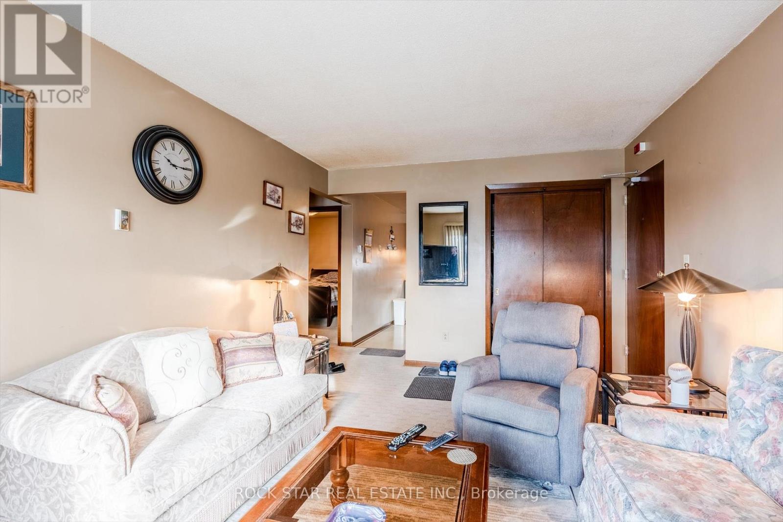 23 Saint Andrews Avenue, Welland, Ontario  L3B 1E2 - Photo 31 - X12440067