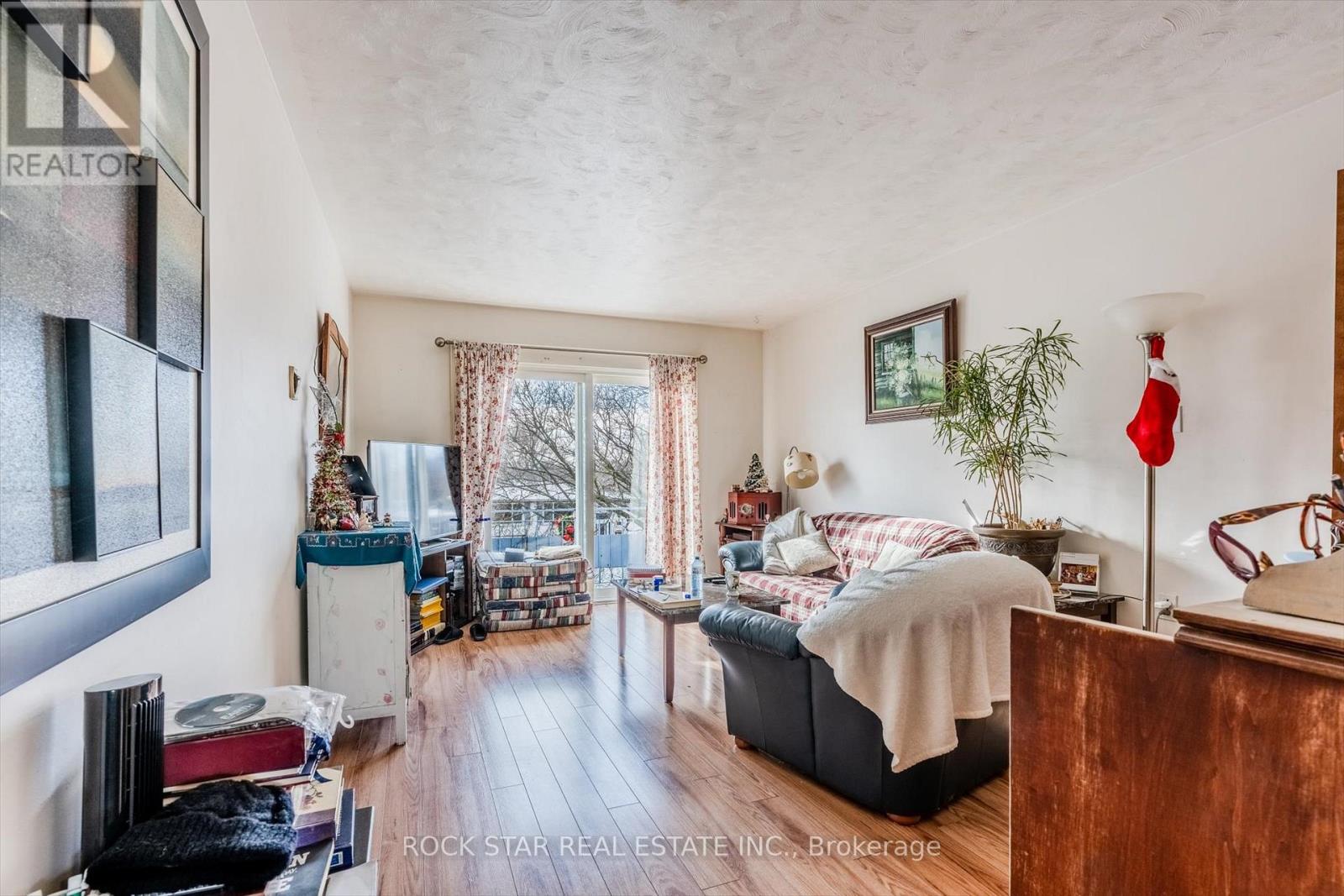 23 Saint Andrews Avenue, Welland, Ontario  L3B 1E2 - Photo 28 - X12440067