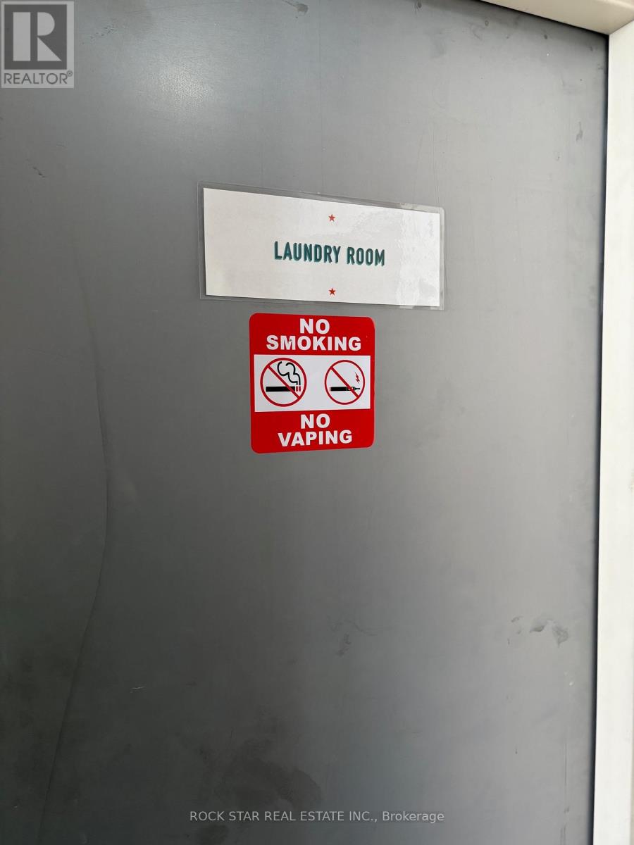 23 Saint Andrews Avenue, Welland, Ontario  L3B 1E2 - Photo 7 - X12440067