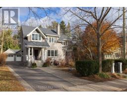 247 DOUGLAS AVENUE, Oakville, Ontario