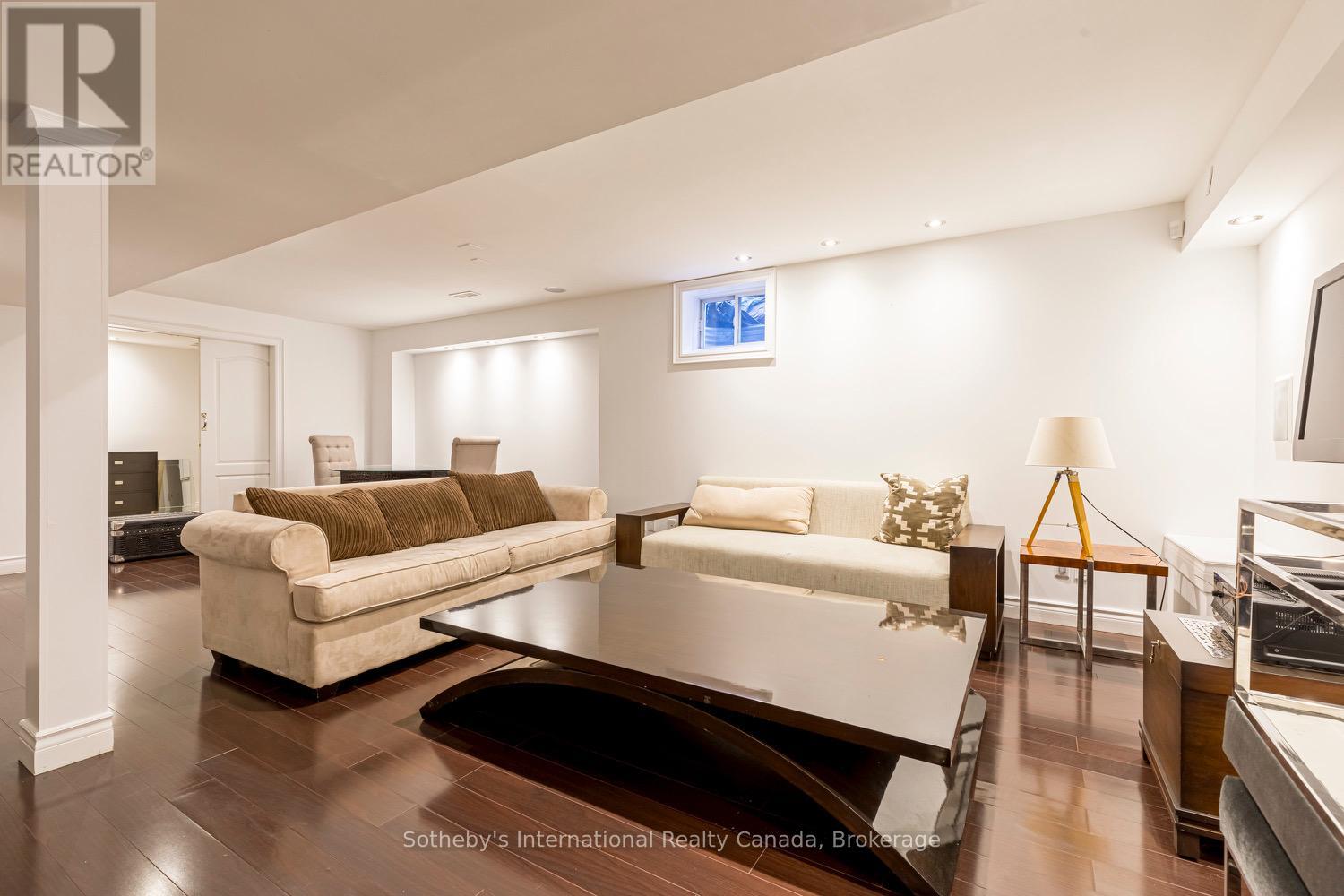 2472 Upper Valley Crescent, Oakville (Ro River Oaks), Ontario  L6H 7P2 - Photo 17 - W12590512