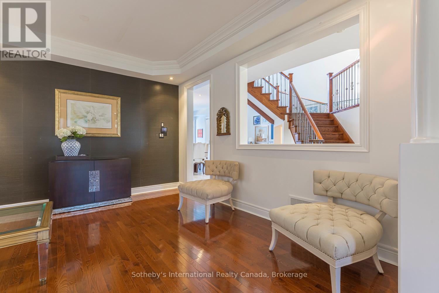 2472 Upper Valley Crescent, Oakville (Ro River Oaks), Ontario  L6H 7P2 - Photo 6 - W12590512