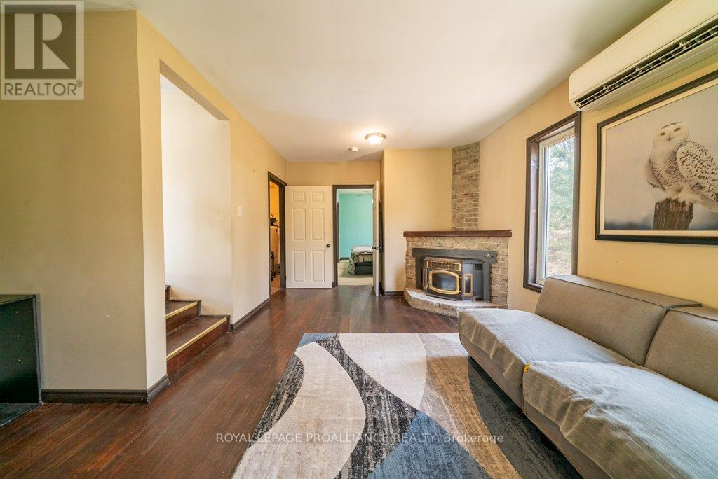 1058 Jacques Bay Road, Addington Highlands, Ontario  K0H 1K0 - Photo 18 - X12155339