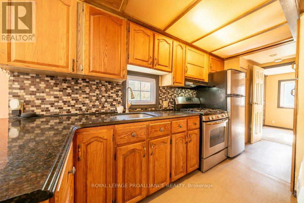 1058 Jacques Bay Road, Addington Highlands, Ontario  K0H 1K0 - Photo 26 - X12155339